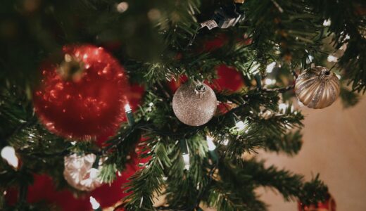 人と比べる、自分に