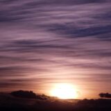 目頭が熱くなって、コッペパンでほどけた夜